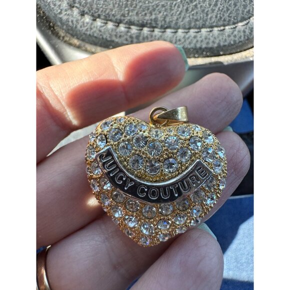 Juicy Couture Gold Tone Pave Crystal Heart Charm Pendant Openwork Hearts Logo - Picture 7 of 7